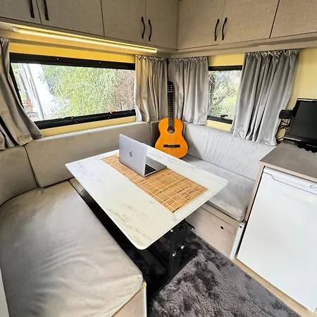Yakamoz Karavan Kamp alanı