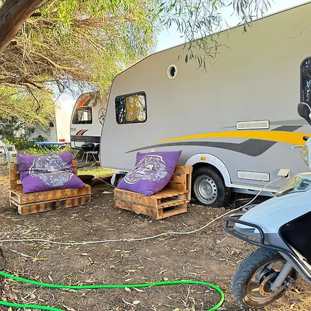 캠프장 Yakamoz Karavan 안탈리아