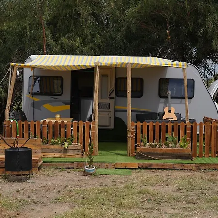 Kamp alanı Yakamoz Karavan Antalya